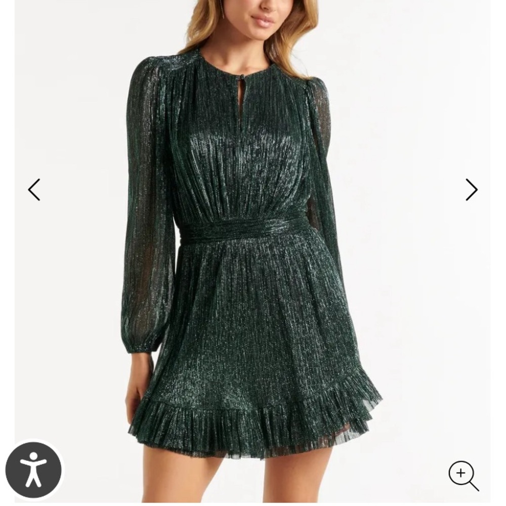 Ever New - Goldie Petite Plisse Mini Dress